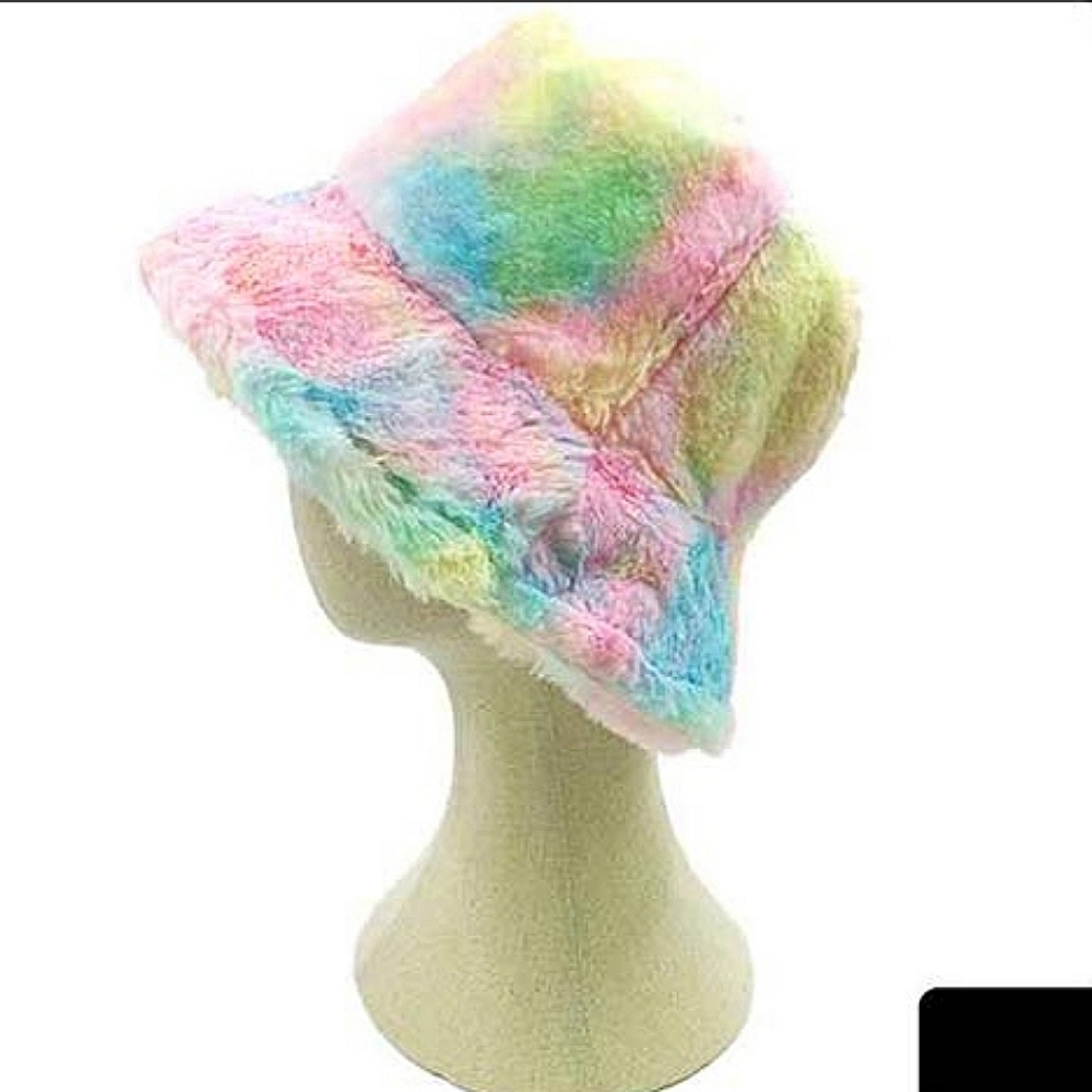 MultiColored Fur Bucket Hat Tie Dye Pattern Style